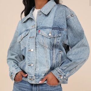 Levi's Women's Light Blue Jean Jacket